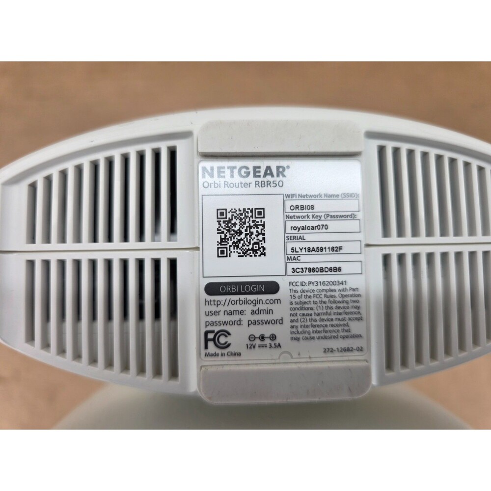 Netgear Orbi RBR50 Home Mesh Router and RBS50 Satellite Bundle Set - Picture 9 of 10